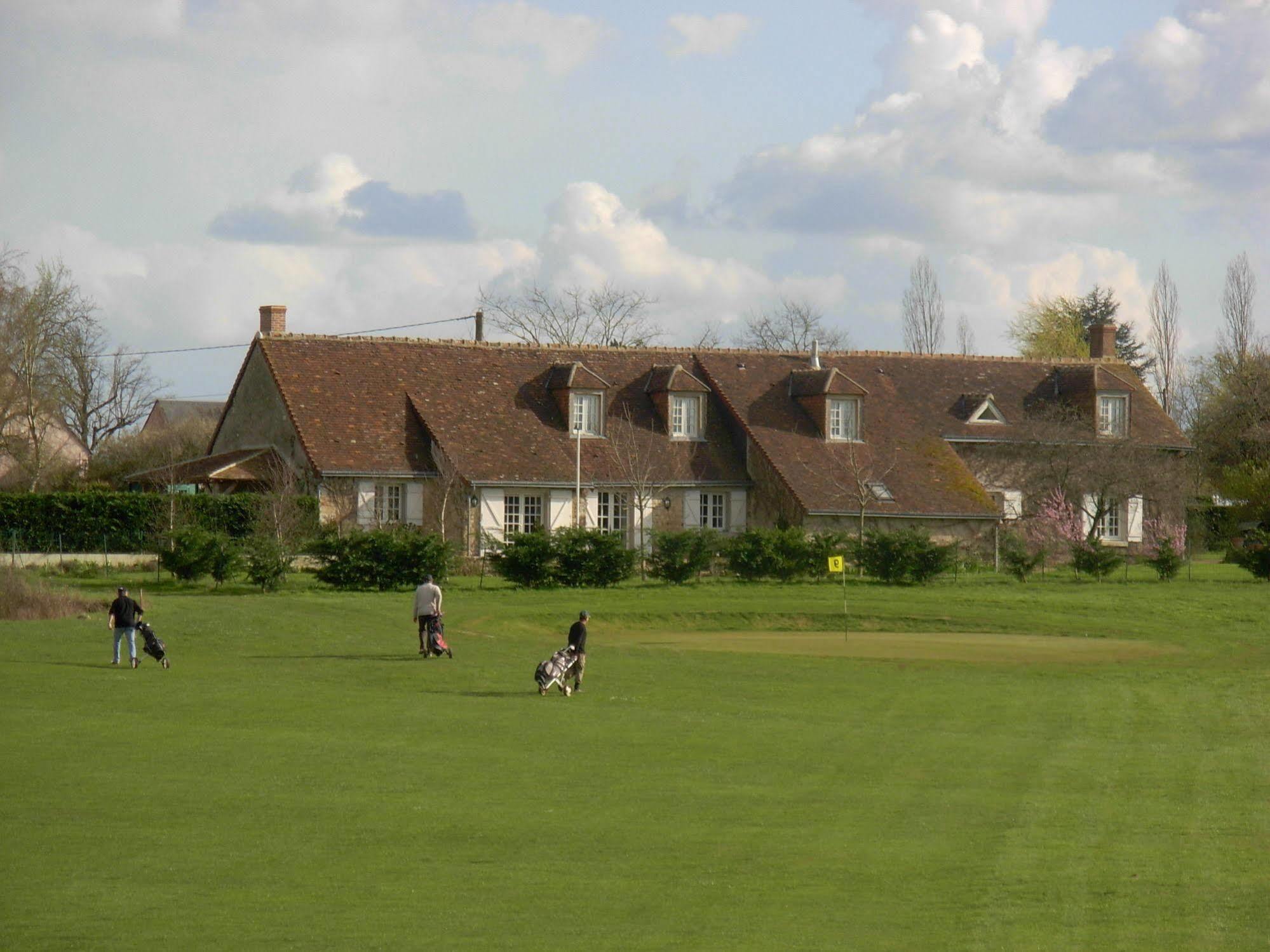 Le Clos Du Golf Dame-Marie-les-Bois Εξωτερικό φωτογραφία