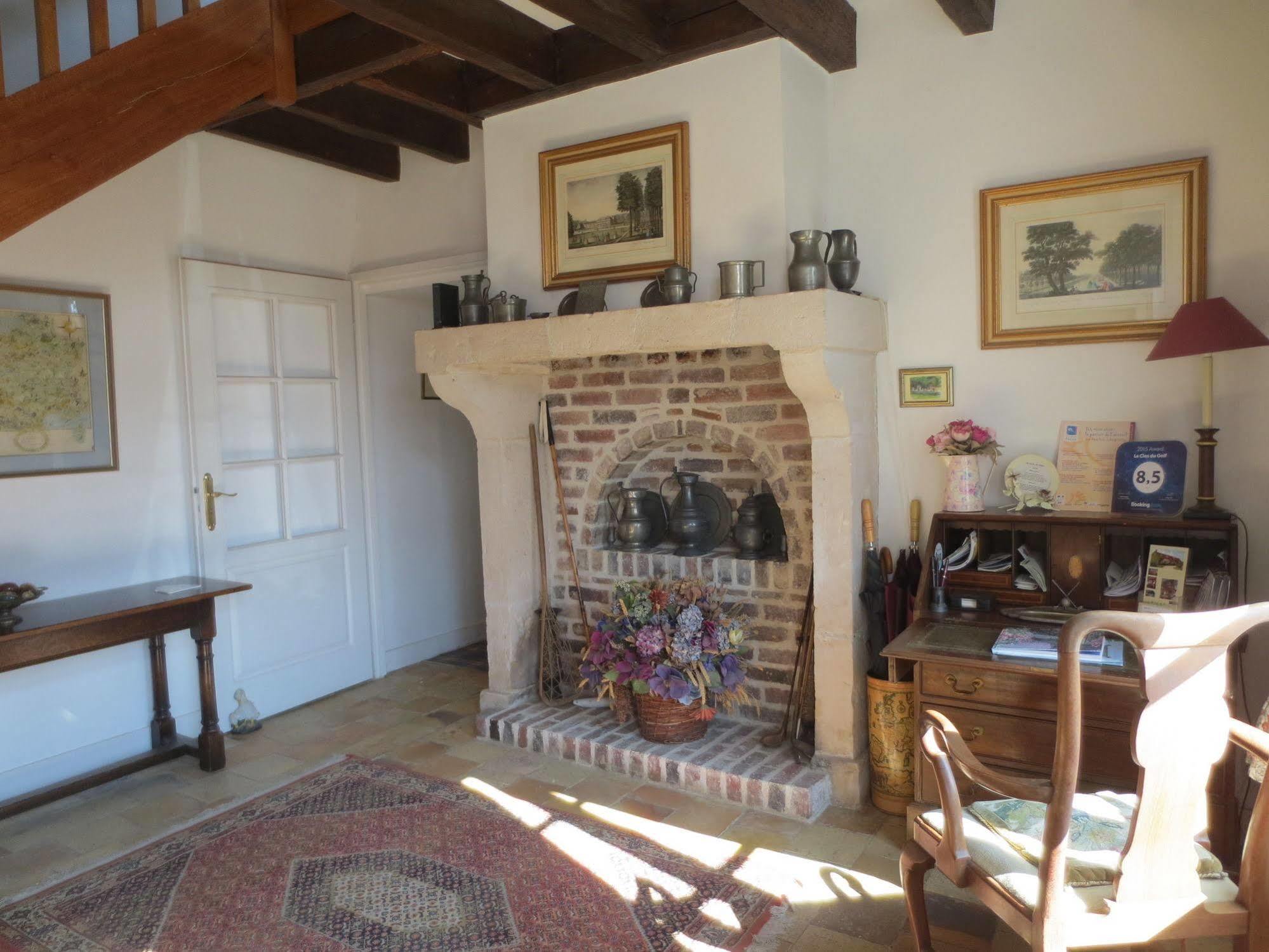Le Clos Du Golf Dame-Marie-les-Bois Εξωτερικό φωτογραφία